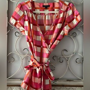 Bright colored wrap 👚top!